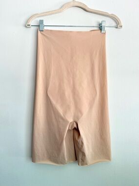 SPANX Thinstincts High-Waisted Mid-Thigh Shaper Shorts Nude Size Large (#10006R)